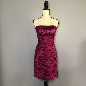 Silky Jessica McClintock purple strapless mini